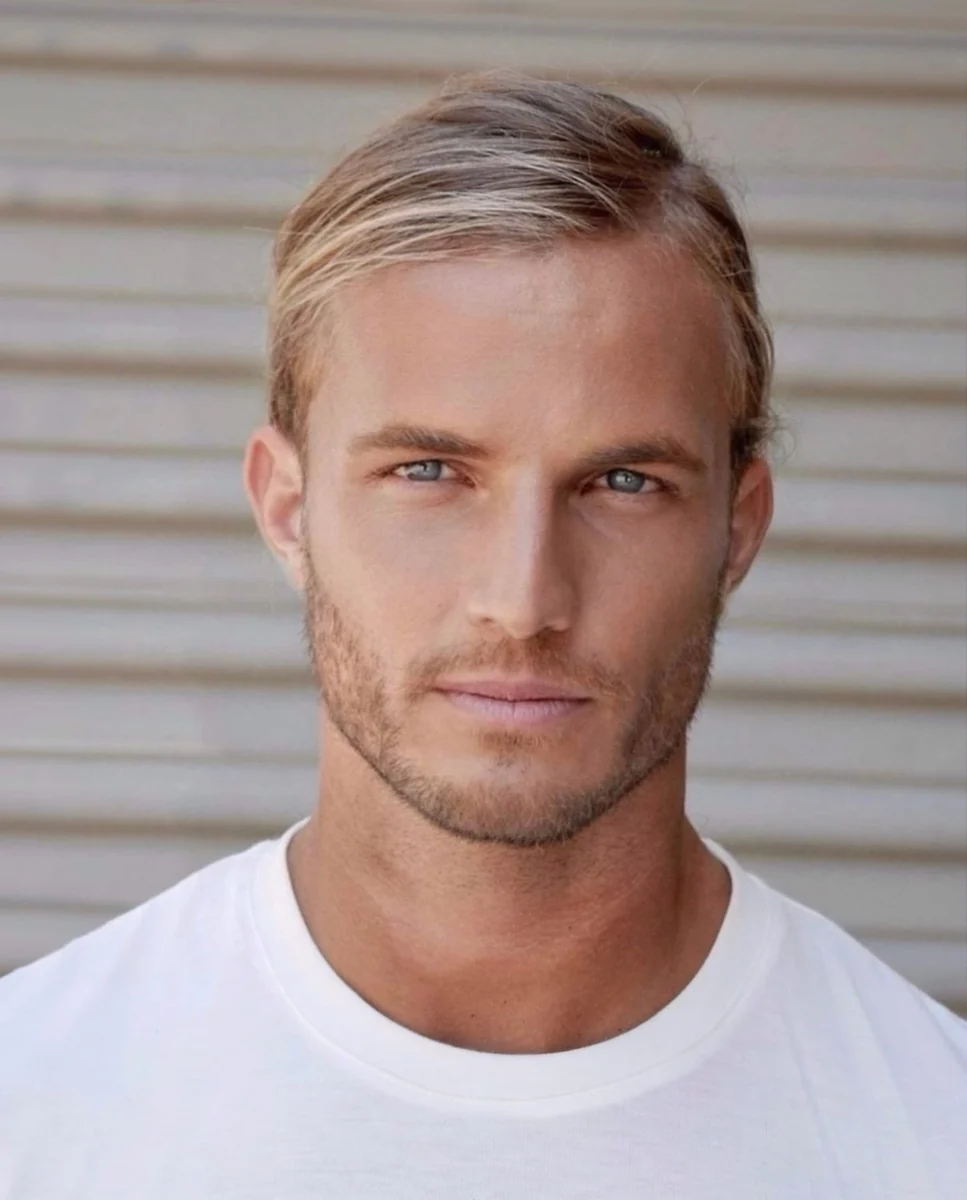 Seb Valdo, natural light portrait