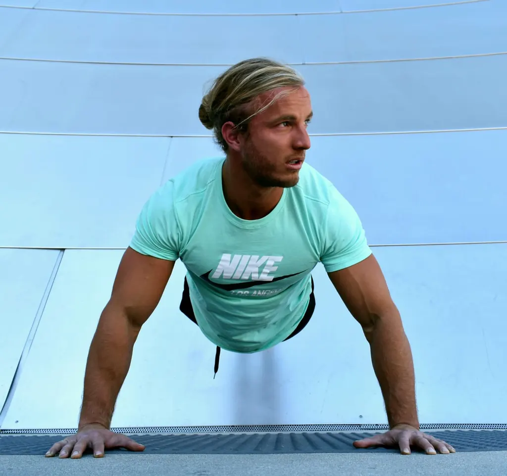 Nike training / push-up