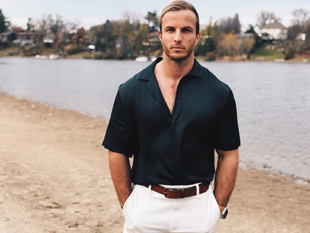 Lakeside smart casual