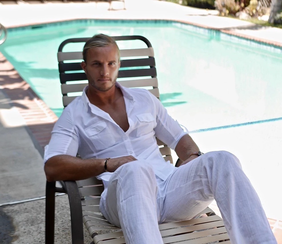 White linen / poolside