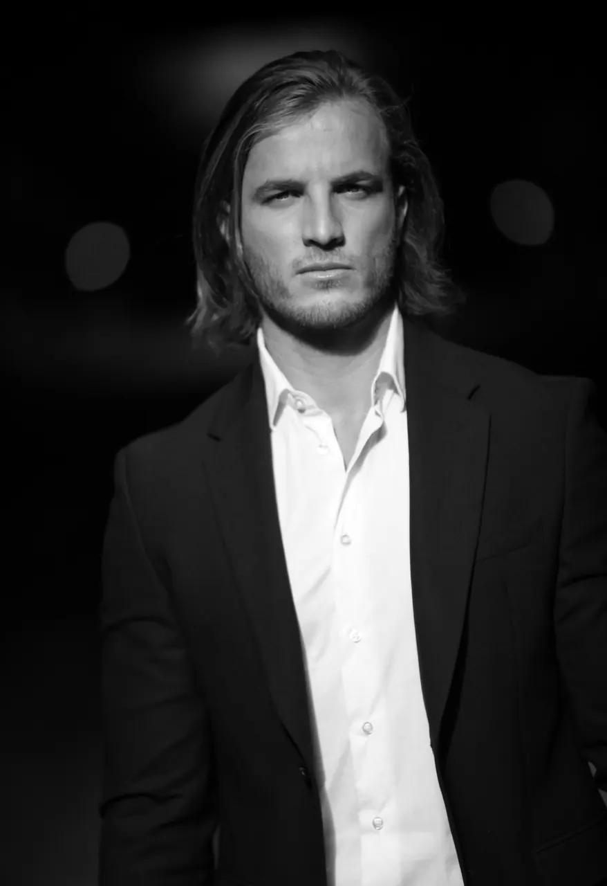 Black & white suit