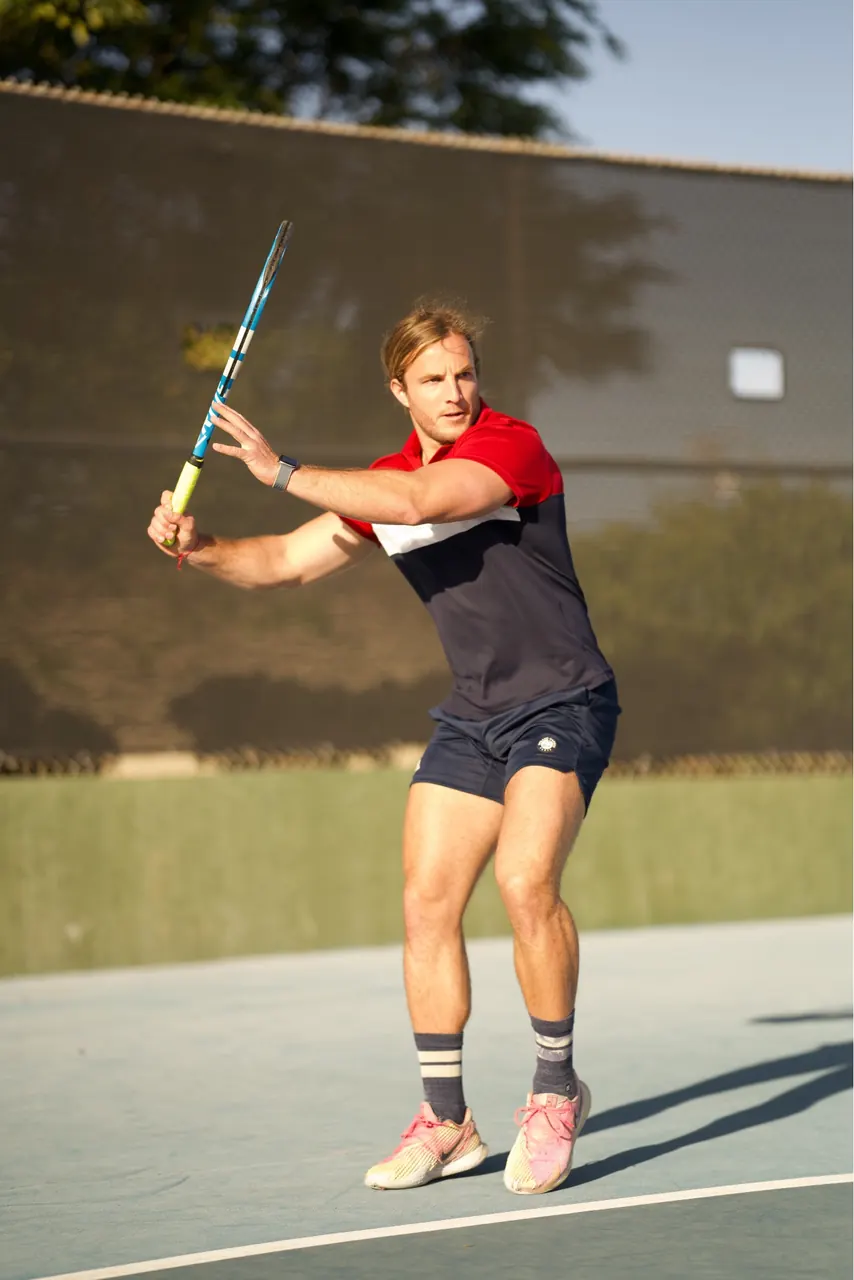 Tennis / backhand preparation