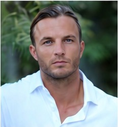 Seb Valdo headshot